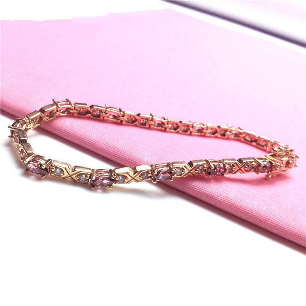 Brățară elegantă de damă în culoarea aurie - cu pietre