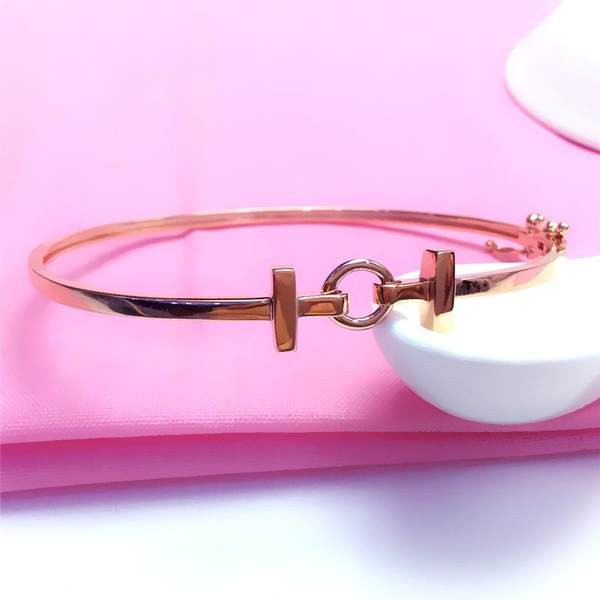 Κομψό γυναικείο βραχιόλι - σε χρυσό χρώμα