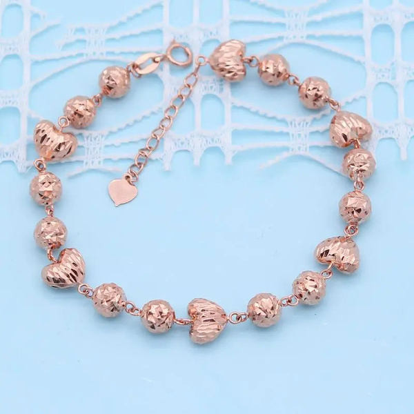 Μοντέρνο γυναικείο βραχιόλι σε ένα χρώμα