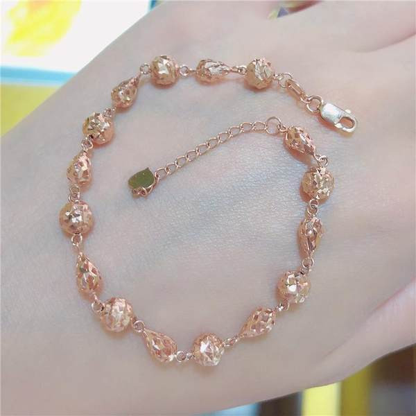 Μοντέρνο γυναικείο βραχιόλι - σε χρυσό χρώμα