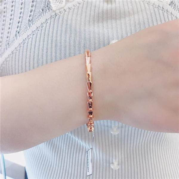 Γυναικείο ατσάλινο βραχιόλι με πέτρες