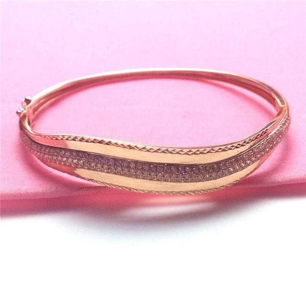 Дамска стилна гривна с камъни