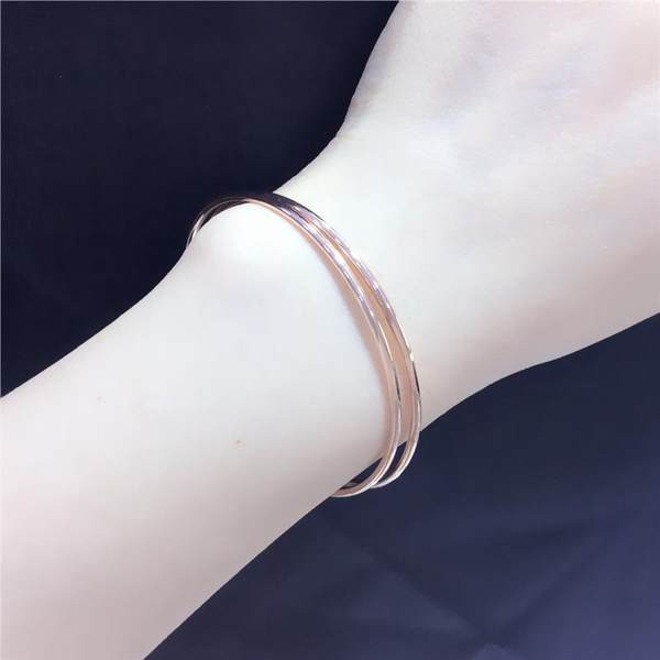 Изчистен модел дамска гривна