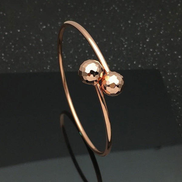 Ежедневна гривна в златист цвят за жени