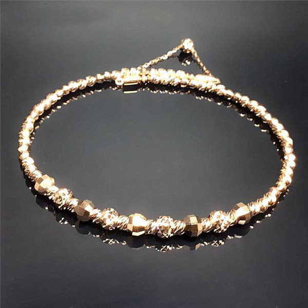 Елегантна дамска гривна с закопчаване 