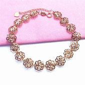 Дамска гривна в златист цвят -регулируема