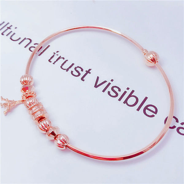 Дамска гривна с винт и висулка