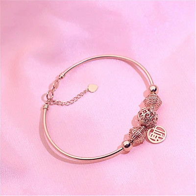 Uus mudel naiste ripatsiga käevõru - reguleeritav