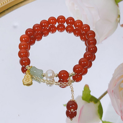 Дамска гривна с висулки и цветни мъниста