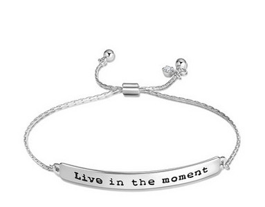 Дамска ежедневна гривна с надпис