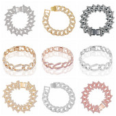 Дамска гривна с катарама и камъни