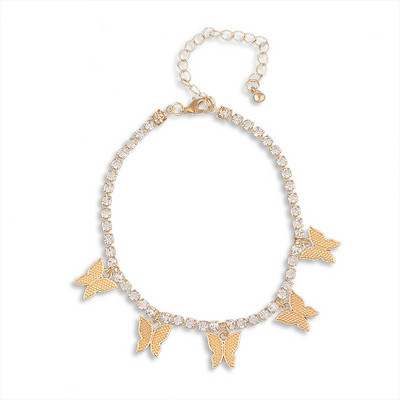 Дамска гривна с метална декорация 