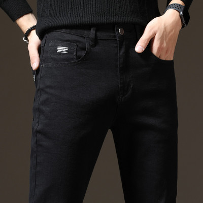 Elastsed meeste sirge mudeli teksad