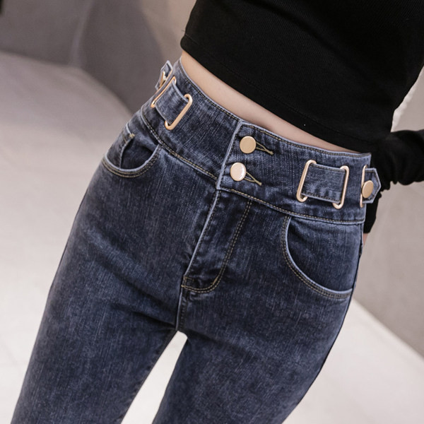 Paprasti moteriški džinsai aukštu juosmeniu