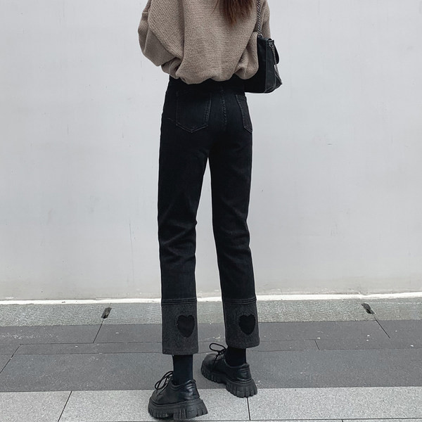 Ležerne traperice crne boje za žene