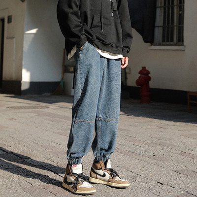 Ležerne muške traperice s džepom - široki model