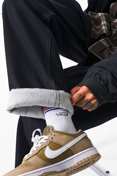 Sooja voodriga vabaaja meeste teksad - sirge mudel