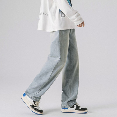 Model larg de blugi barbatesti - cu buzunar