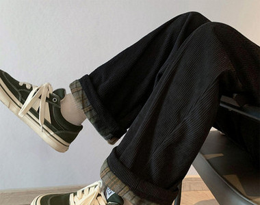 Pantaloni barbati model lat cu buzunar