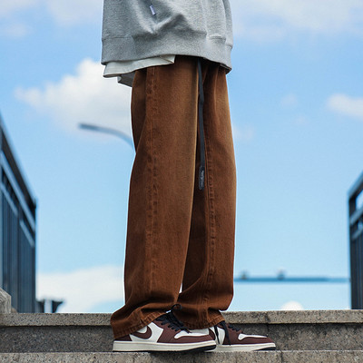 Mitmes värvitoonis vabaaja meeste laia säärega teksad