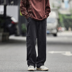 Ρετρό ανδρικό φαρδύ τζιν και τζιν