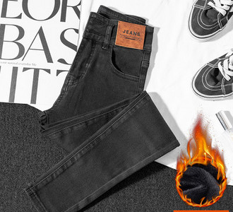 Naiste liibuvad teksad voodriga või ilma