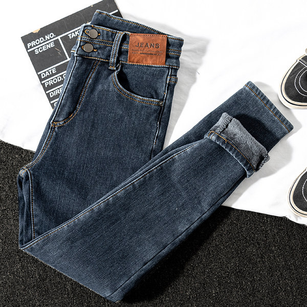 Naiste liibuvad teksad voodriga või ilma