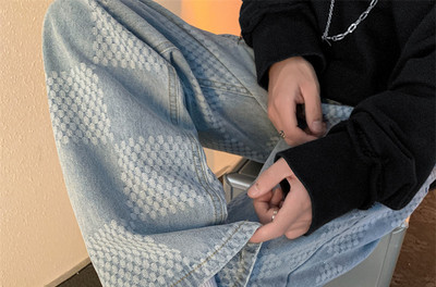 Muške traperice širokih nogavica na kockice