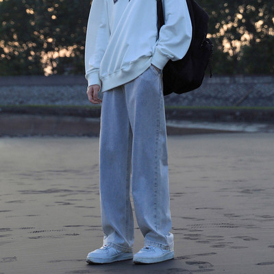 Ανδρικό τζιν με τσέπες - ίσιο μοντέλο