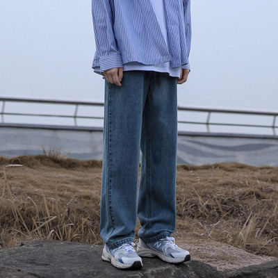 Ανδρικό τζιν με τσέπες - ίσιο μοντέλο