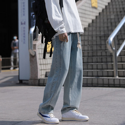 Blugi cu picioare late pentru bărbați