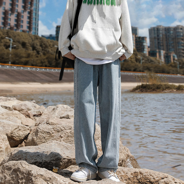 Blugi cu picioare late pentru bărbați