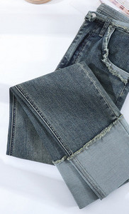 Praegused taskuga naiste teksad