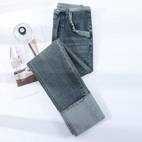 Praegused taskuga naiste teksad