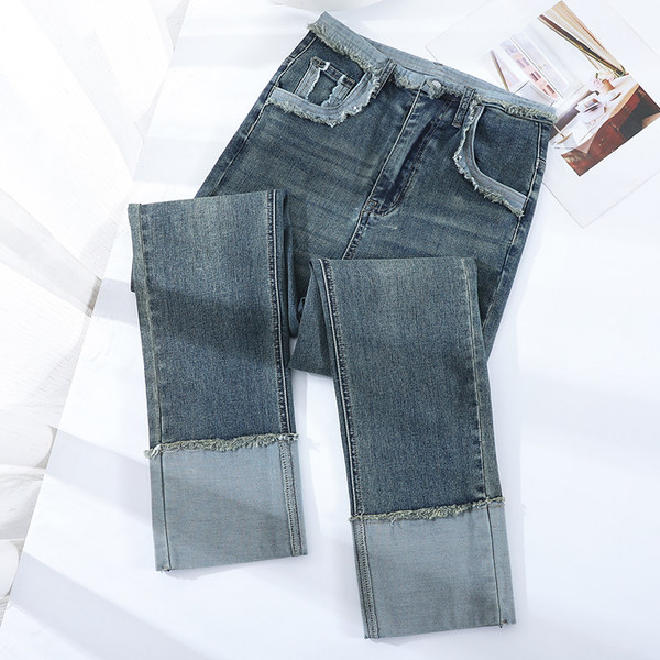 Praegused taskuga naiste teksad