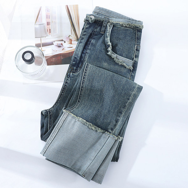 Praegused taskuga naiste teksad