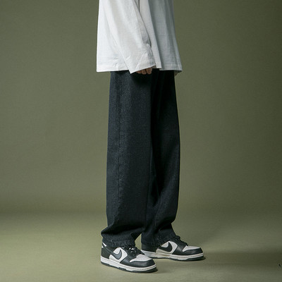 Blugi barbati uni model drept cu buzunar