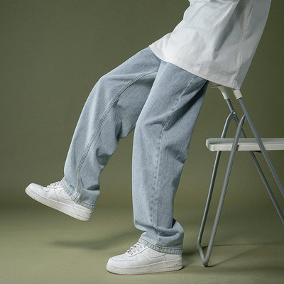 Blugi barbati uni model drept cu buzunar