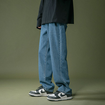 Blugi barbati uni model drept cu buzunar