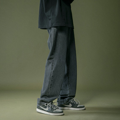 Blugi barbati uni model drept cu buzunar