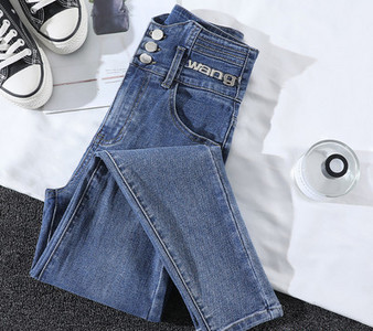 Νέο μοντέλο γυναικείου τζιν με ψηλόμεσο slim-fit