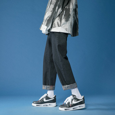 Ležerne muške traperice - s džepom