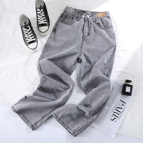 Blugi largi cu talie inalta si buzunar