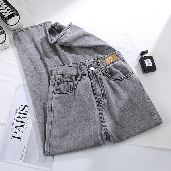 Blugi largi cu talie inalta si buzunar