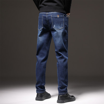 Moodsad sinised teksad meestele