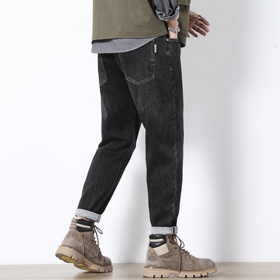 Ležerne muške traperice u crnoj i plavoj boji