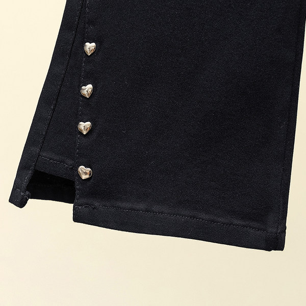 Metallist elementidega vabaaja naiste teksad