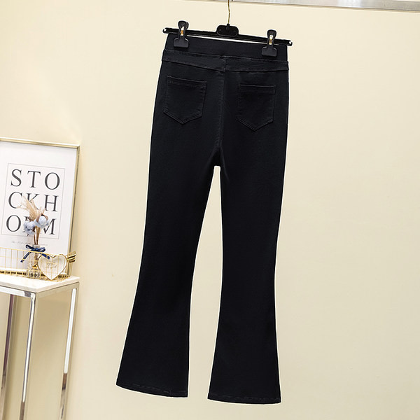 Metallist elementidega vabaaja naiste teksad