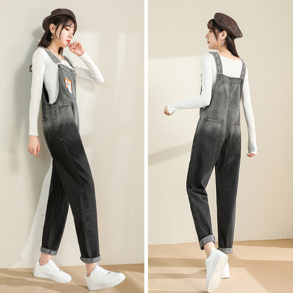 Salopeta din denim pentru femei in culori irizate