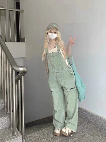 Taskutega vabaaja naiste teksakombinesoon